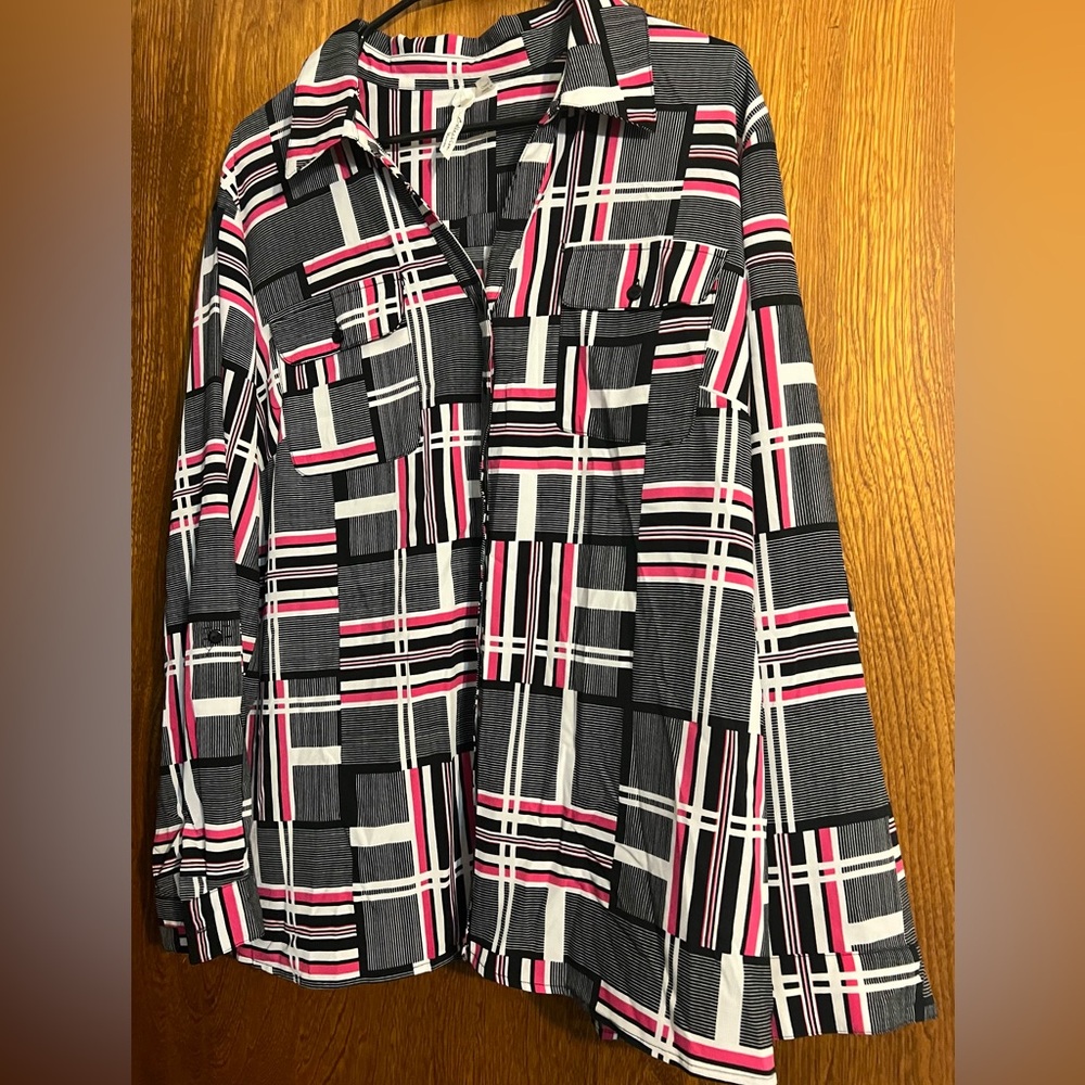 NY Collection Black and Pink Checkered Button Down Shirt